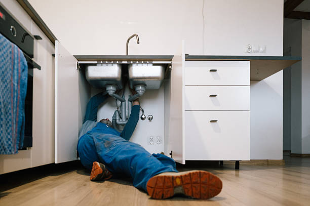 Professional Plumbing technician working in Pathfork, KY